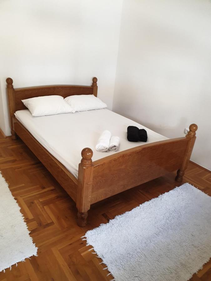 Apartman Mirage 斯雷姆斯卡米特罗维察 外观 照片